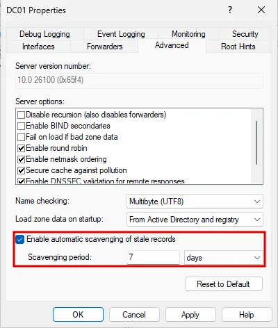 DC01 Properties Advanced sekmesi: Enable automatic scavenging of stale records işaretli, Scavenging period 7 days, iki alan kırmızı çerçevede