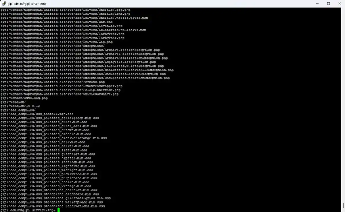 Sistem Kuşu GLPI rehberi; /tmp dizini altında wget ile GLPI 10.0.12 sürümünün indirilmesi ve tar -xvzf komutuyla arşivden çıkarılması süreci.